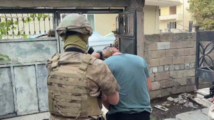 Adıyaman’da Deaş Operasyonu: 5 Gözaltı