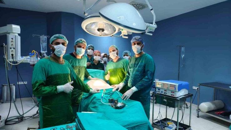 Mesanesinden 42 Parça Taş Çıkarılan Hasta Sağlığına Kavuştu