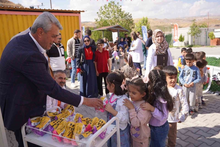 Kahta Belediyesi’nden Anlamlı Etkinlik