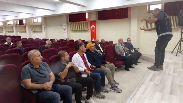 Adıyaman’da Öğretmenlere Uyuşturucuyla Mücadele Semineri