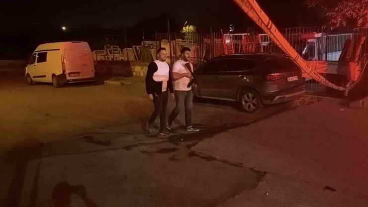 Yüksek Sesli Müzik Tartışması Silahlı Çatışmaya Dönüştü: 5 Yaralı
